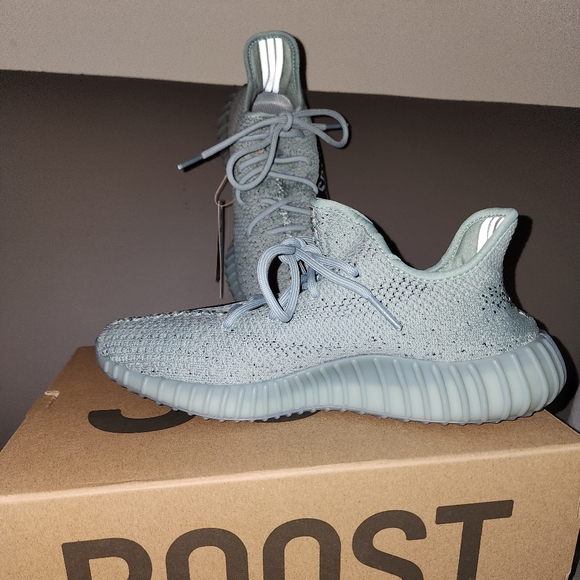 Men's Adidas Yeezy Boost 350 V2 SALT, Sz 8.5, New In Box - Picture 5 of 14